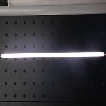 Barre rigide mince de LED magnétique personnalisée 